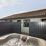 2 Holiday home Ganton
